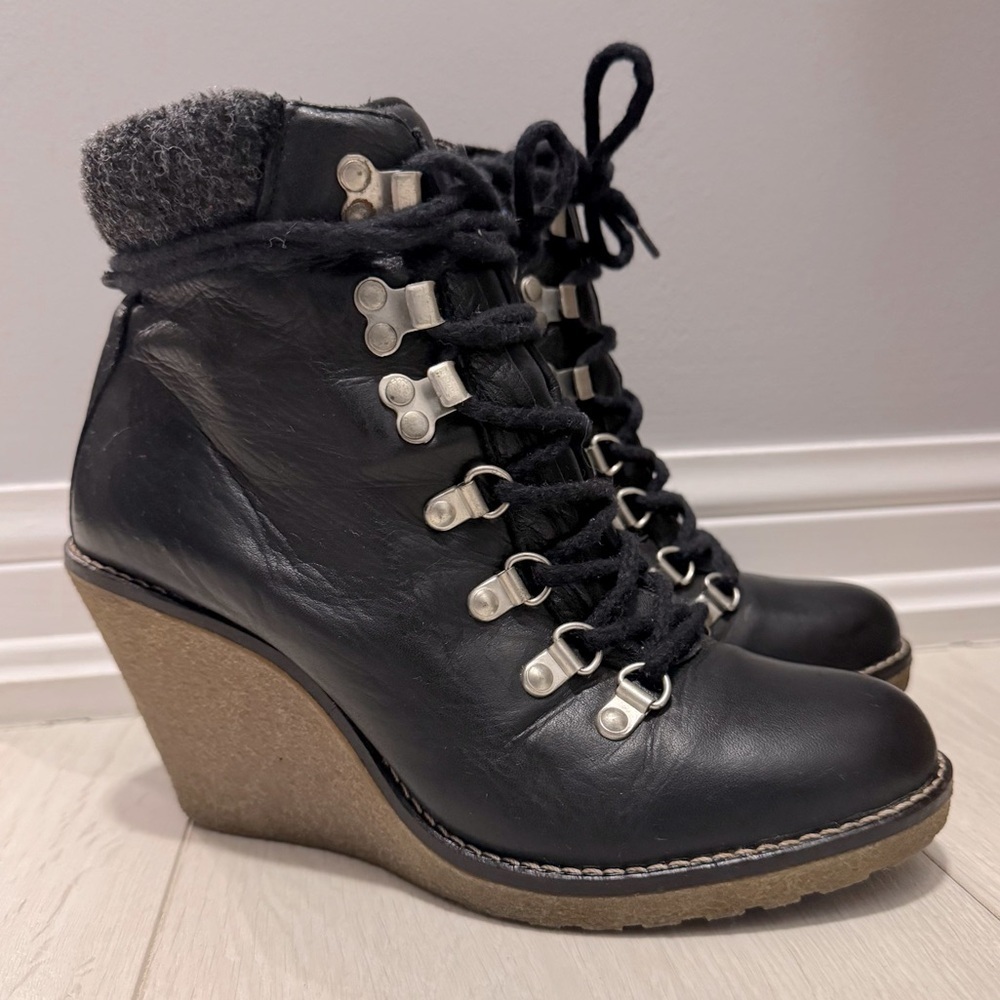 Town Shoes Leather Wedge Heel Black Winter Ankle Bootie